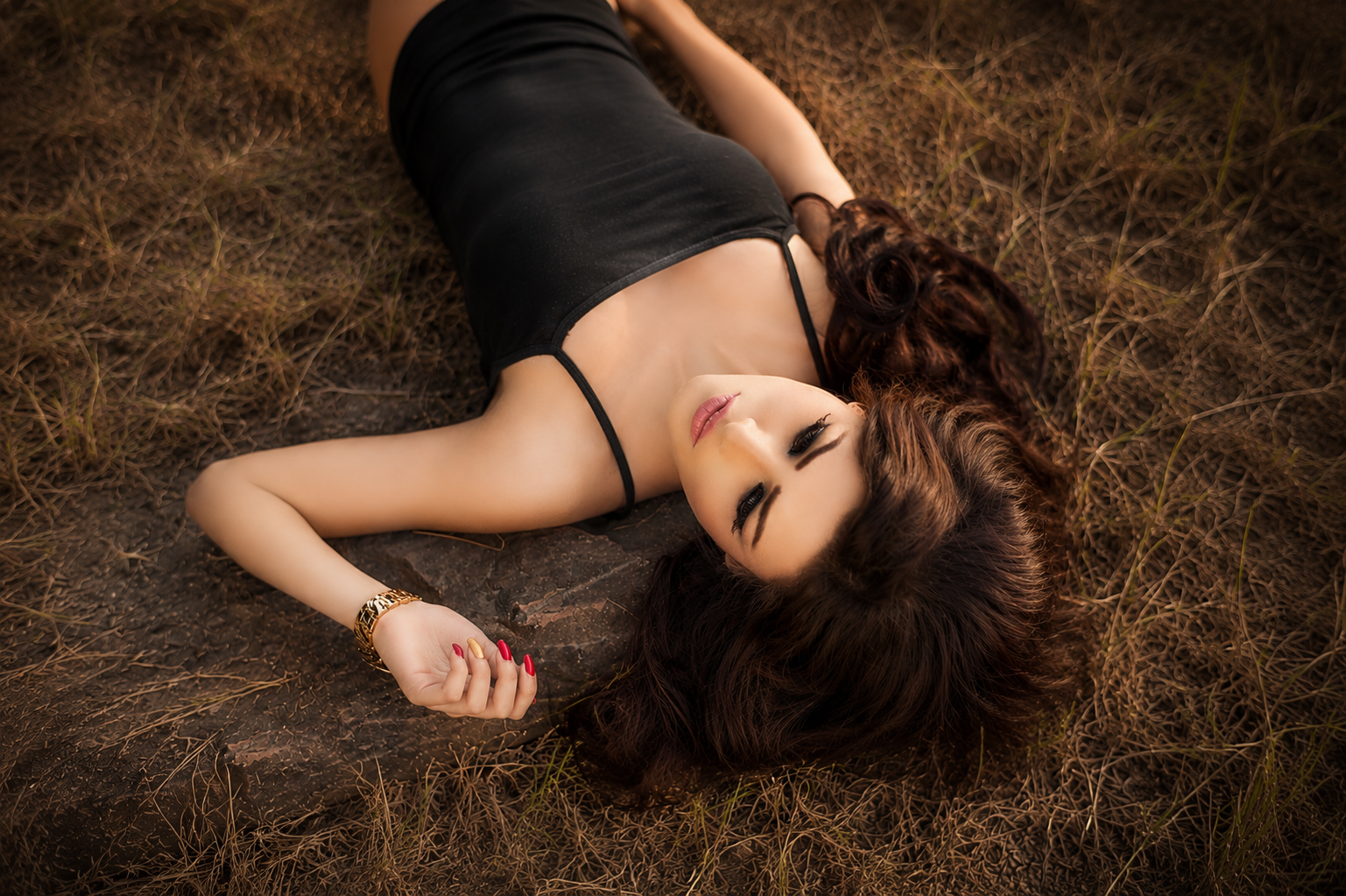 Editorial bridal portrait on grass